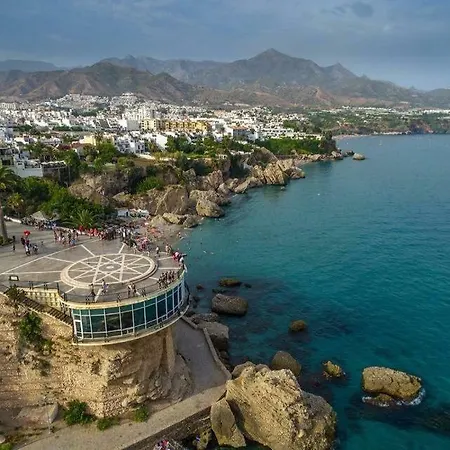 Apartamento Balcón De Europa 2a *